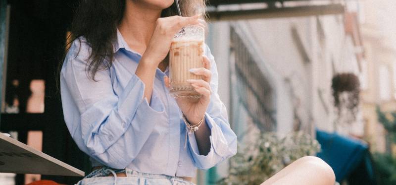 One Denim Short, Five Ways - From Vacation to Shopping